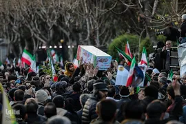 تشییع پیکر فرماندهان شهیددر معراج شهدا