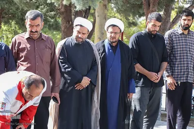 غبارروبی از مزار شهدا به مناسبت بازگشت آزادگان سرافراز به وطن