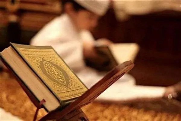 يعد الأكبر في تاريخ مكة.. 1067 طالباً يختمون القرآن في عام 2020