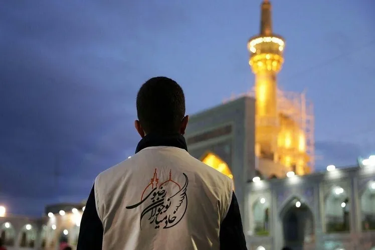 خادمی امام رضا(ع) در دیار خود