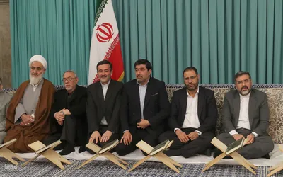 دیدار شرکت کنندگان در مسابقات بین‌المللی قرآن با رهبر معظم انقلاب