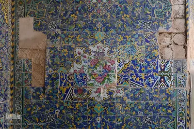 مسجد رحیم خان اصفهان؛ نگین فیروزه‌ای دوره قاجار