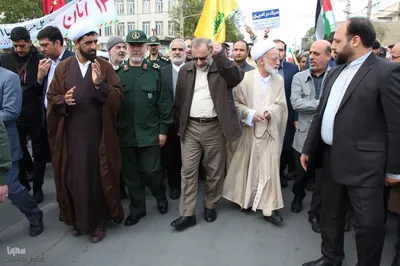 حضور اراکی‌ها در راهپیمایی 13 آبان