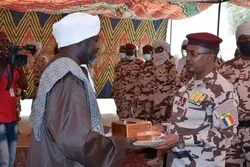 Tchad : un Coran écrit à la main offert au PCMT