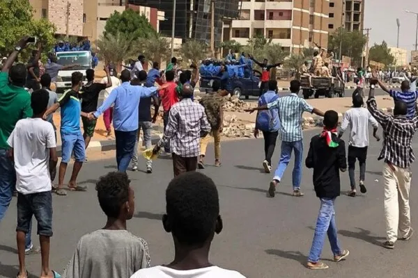 شورای نظامی سودان ده ها زندانی را آزاد کرد