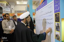 مهمانان غرفه ایکنا در دومین روز از نمایشگاه مطبوعات
