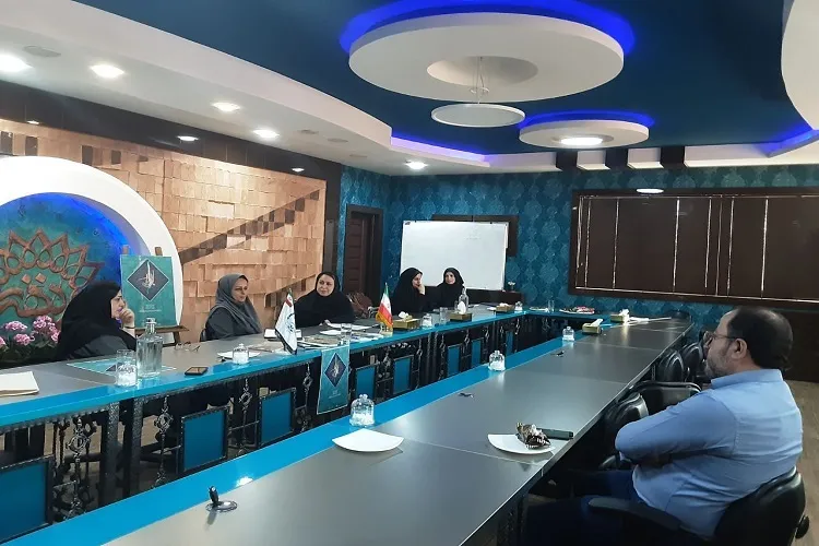 نشست «مادران اهل قلم» در رشت برگزار شد