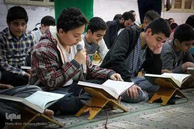 اعتکاف دانش آموزی در یزد