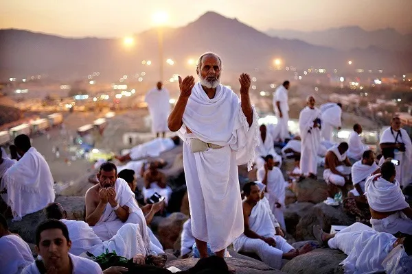 Hajj sa Quran/2 
Banal na mga Ritwal sa Hajj: Espiritwal at Monoteistikong mga Simbolo