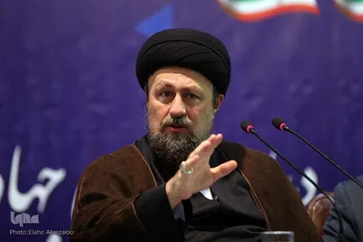 مراسم دیدار جهادگران جهاددانشگاهی با حجت‌الاسلام والمسلمین سیدحسن خمینی، یادگار امام راحل(ره) به مناسبت چهل و پنجمین سالگرد تشکیل جهاددانشگاهی امروز، ۱۸ مردادماه در حسینیه جماران برگزار شد.