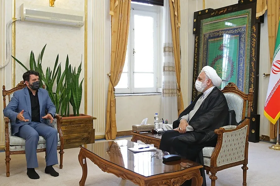 شفاف‌سازی در مجموعه‌های اقتصادی را سرلوحه کار قرار دهید