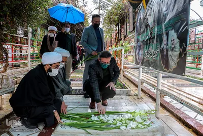 مراسم غبارروبی گلزار شهدای مدافع حرم در شیراز‎‎