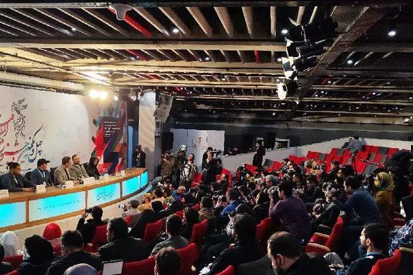 «هفت بهار نارنج» متفاوت‌‌ترین نقش‌ استاد نصیریان را دارد