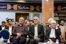 محمد هاشمی، سید محمدعلی افشانی و احمد مسجد جامعی در همایش عبور از بحران و توسعه ایران