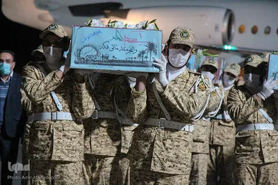 استقبال از ۵ شهید گمنام در فرودگاه بیرجند