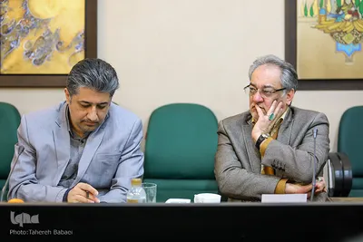 نشست مدیران فرهنگی دستگاه‌های دولتی با موضوع نمایشگاه قرآن
