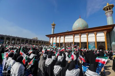 اجتماع ۱۲هزارنفری دانش آموزان در حرم مطهر شاهچراغ (ع) ‎