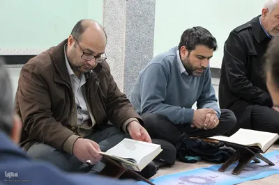 محفل انس با قرآن کریم در ادارات شهرستان ملایر