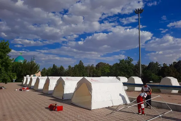 برپایی بیش از 7 اردوگاه اسکان اضطراری در مناطق زلزله‌زده کاشمر