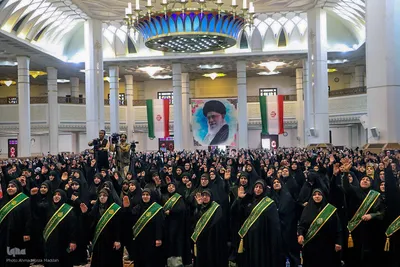اجتماع بانوان «میثاق انقلابی» در حرم شاهچراغ (ع)