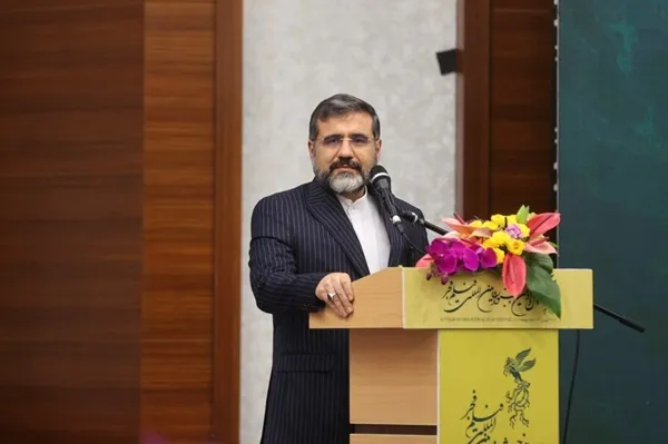 فرق انقلاب اسلامی ایران با انقلاب‌های دنیا فرهنگی بودن آن است