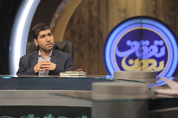 ملاحظات لازم برای پیوند سیاست و دیانت در مسجد