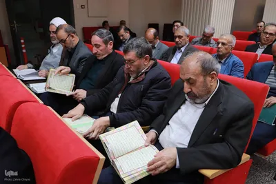 جلسه تفسیر قرآن مدیران اجرایی آذربایجان شرقی