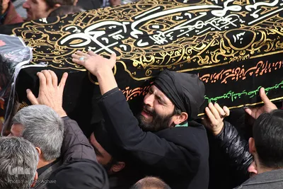 تشییع پیکر جنازه جانباختان حادثه قطار تبریز