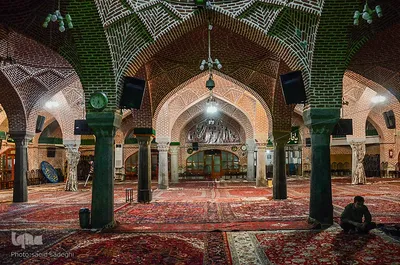 افراشته فیرزوزه‌ای؛ مسجد صاحب الامر تبریز