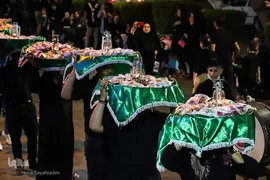 سینی‌گردانی در اهواز به یاد شهید نوجوان کربلا