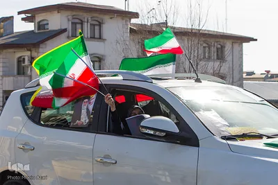 راهپیمایی خودرویی و موتوری مردم گیلان در سالروز پیروزی انقلاب