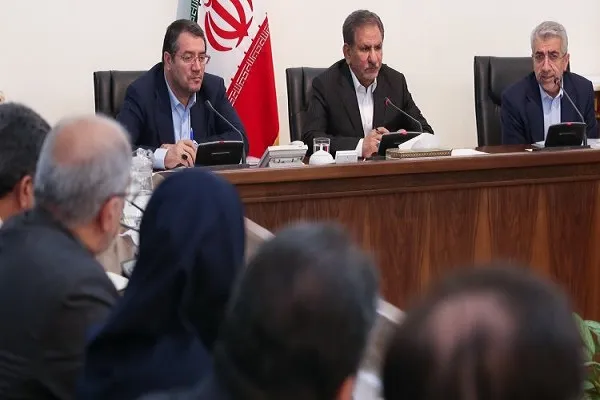 مهم‌ترين پيشران رونق توليد، صادرات است/ برنامه آمريكايی‌ها برای كاستن از منابع درآمدی و كاهش ارزآوری كشور