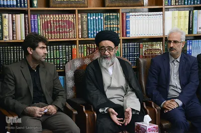 دیدار جمعی از جهادگران دانشگاهی با نماینده ولی فقیه
