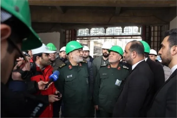 تأکید سردار سلامی بر عبور کشور از  سیاست تحریم‌