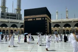 Des mesures de distanciation physique de nouveau en vigueur à la Mosquée Al-Haram