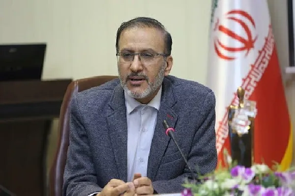مرحوم احمدی عالِمِ عامل به مبانی دینی بودند