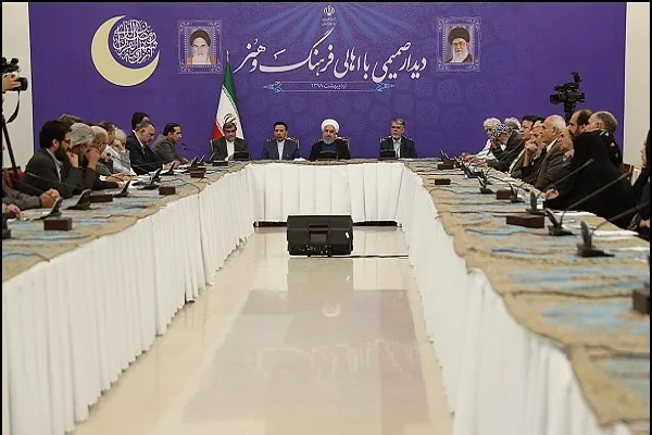 هنرمندان عامل رونق اقتصادی و اتحاد ملت در برابر زورگویان