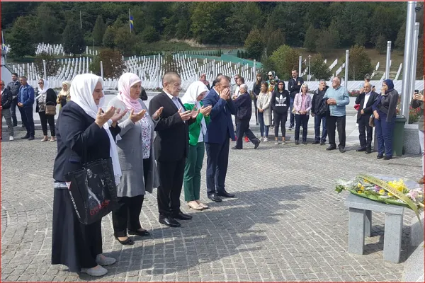 Bosna'da Srebrenica şehitlerini anma yıldönümü