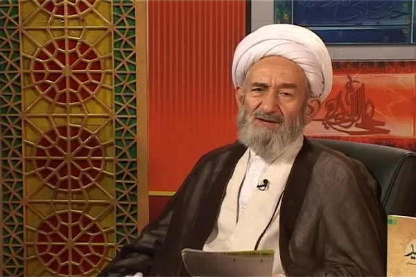 راهکار مبارزه با بدحجابی بازگشت به دستورات قرآن است