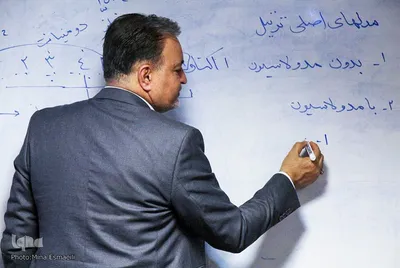 کارگاه آموزش قرآنی فینالیست‌های استان مرکزی در مسابقات قرآن اوقاف