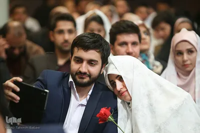 برگزاری مراسم ازدواج دانشجویی در جوار شهدای گمنام دانشگاه تهران
