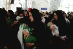 هم‌نوایی مادران نایینی با مادر شهید ۶ ماهه کربلا + عکس و فیلم