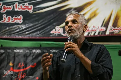 آماده‌سازی لباس همایش جهانی شیرخوارگان حسینی