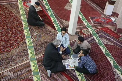 محمد قدیری بیان ارتباط خوب و صمیمانه‌ای با نوجوانان دارد.