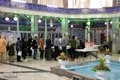 حماسه حضور اصفهانی‌ها در مسجد نورباران