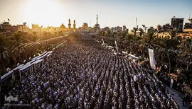 نماز عید قربان در جوار حرم سیدالشهدا(ع)