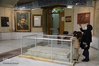 بازدید میهمانان و گردشگران نوروزی از مقبره الشعرا‎