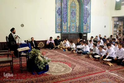 کرسی تلاوت قرآن در تبریز