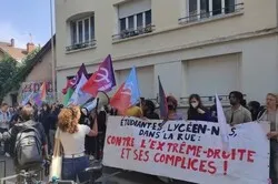 France : Une étudiante voilée humiliée par des militants d’extrême-droite à Lyon
