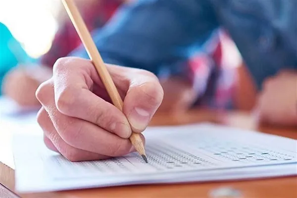 آزمون پایان ترم بیت‌الاحزان با حضور 2625 نفر برگزار شد
